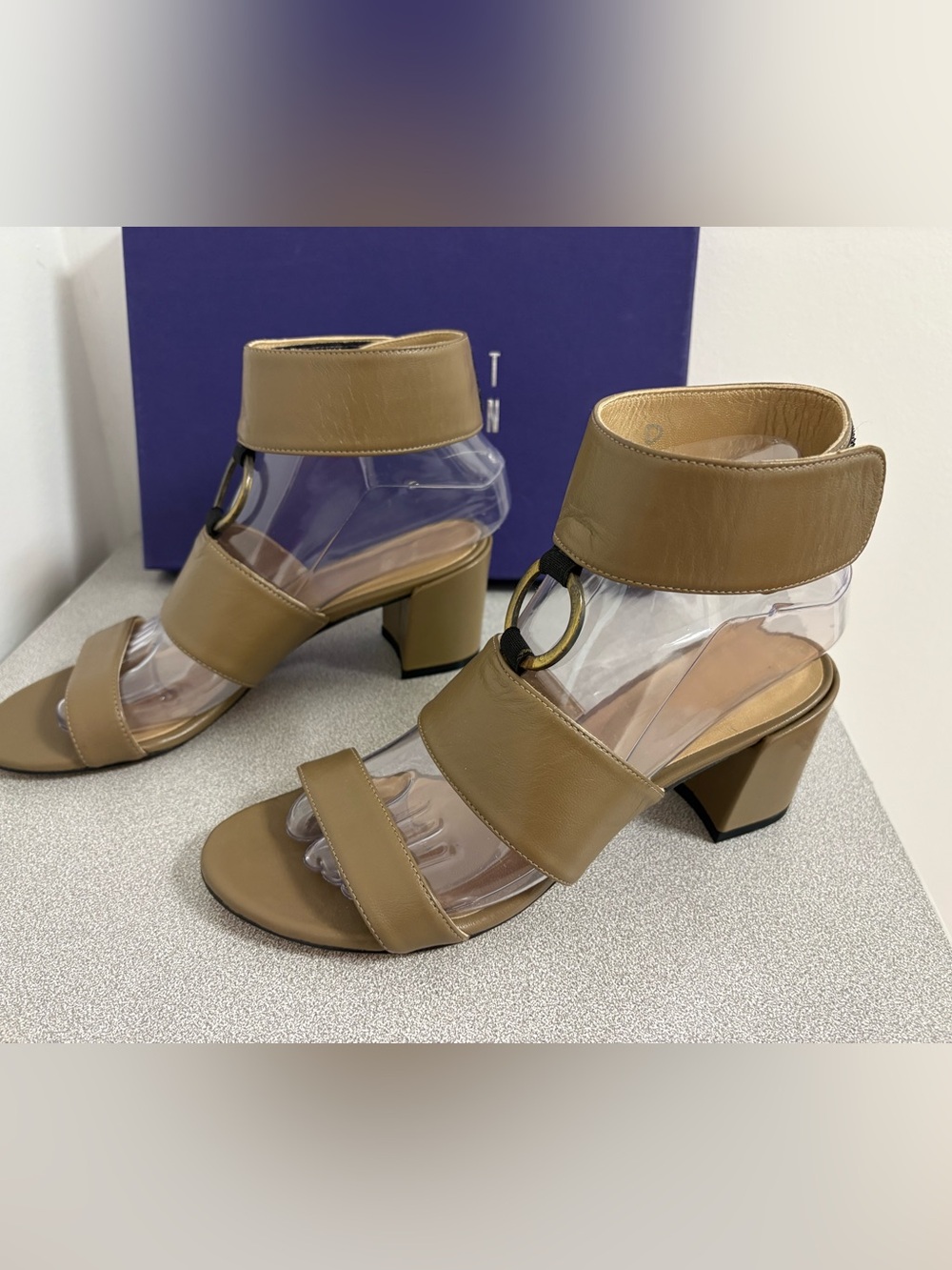 Stuart Weitzman “Nuchorus”  tan leather Block Heel Sandals with Ankle Strap.